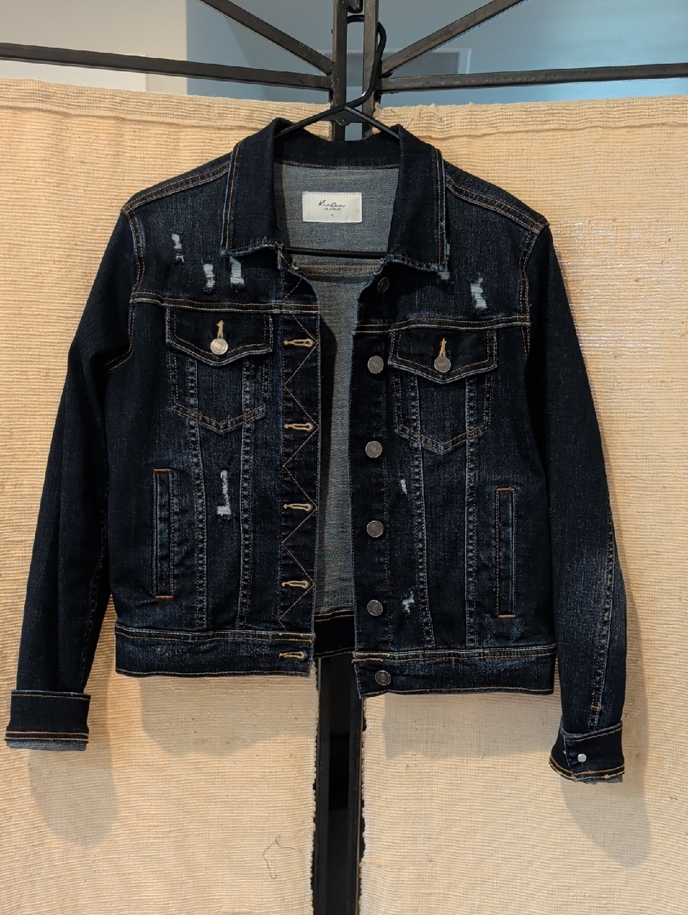 KanCan KC7277M Cropped Distressed Frayed Denim Jacket - Like New - Size M